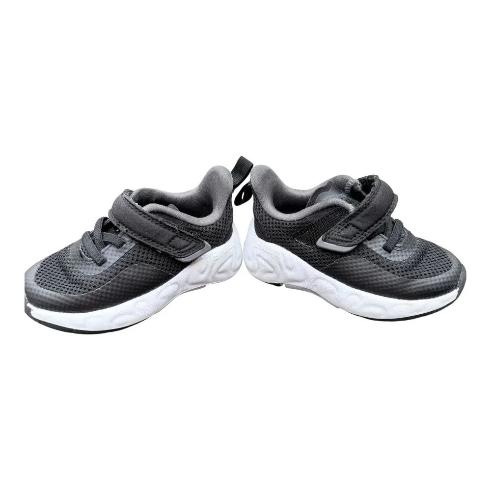 Athletic All in Motion Shoes Sneakers 7 Black White Mesh Hook and Loop Toddler